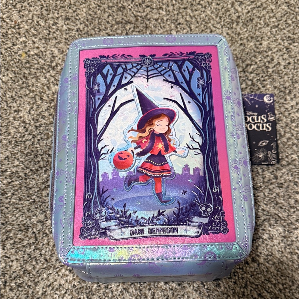 Loungefly Hocus Pocus Tarot Card Crossbody BRAND NEW WITH TAGS AND PACKAGING